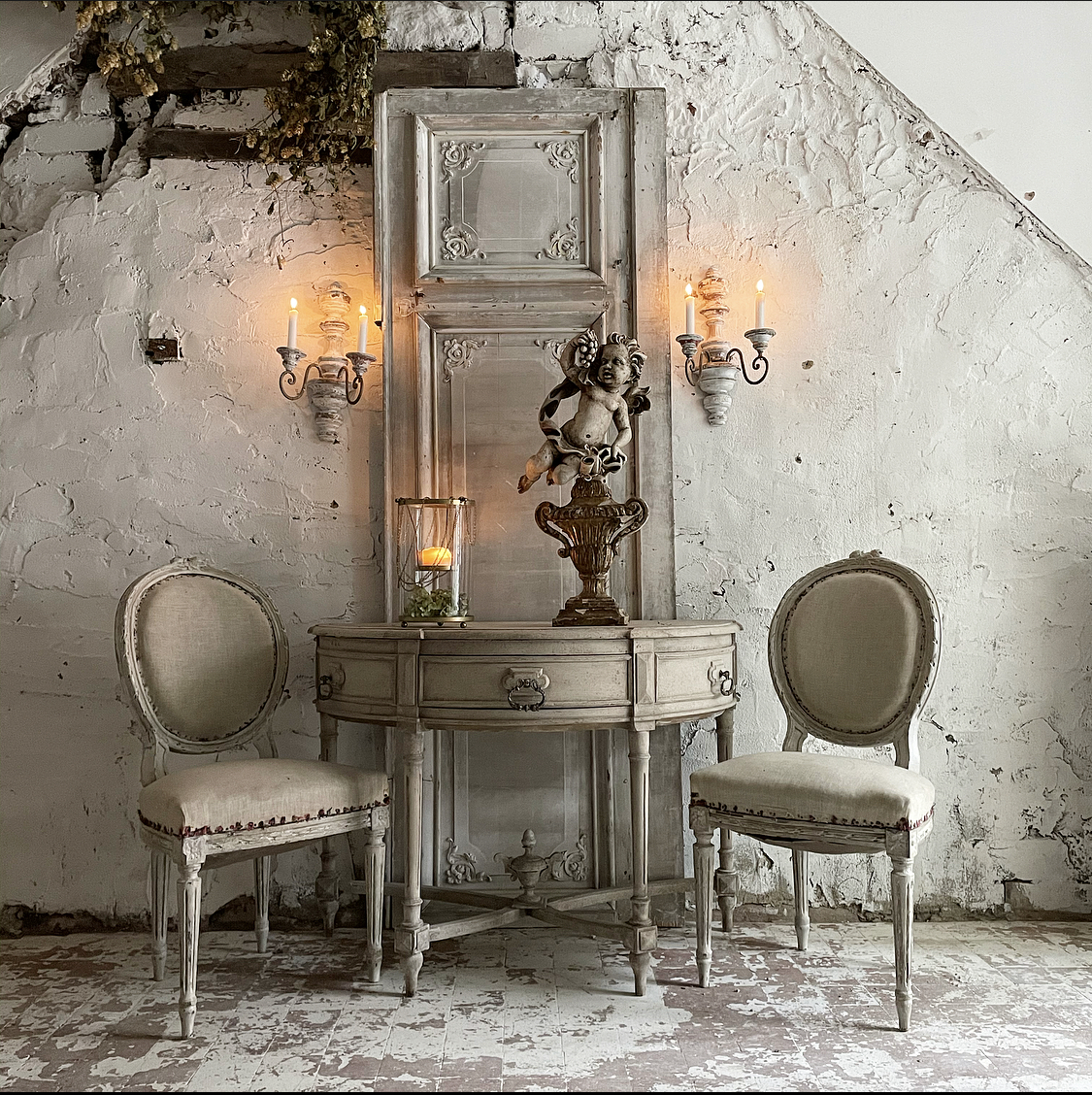 Brocante bij de kerk in Moergestel